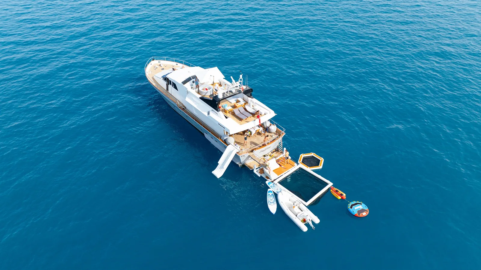 CANADOS 90 – Yacht 27.13 m – Image n°1