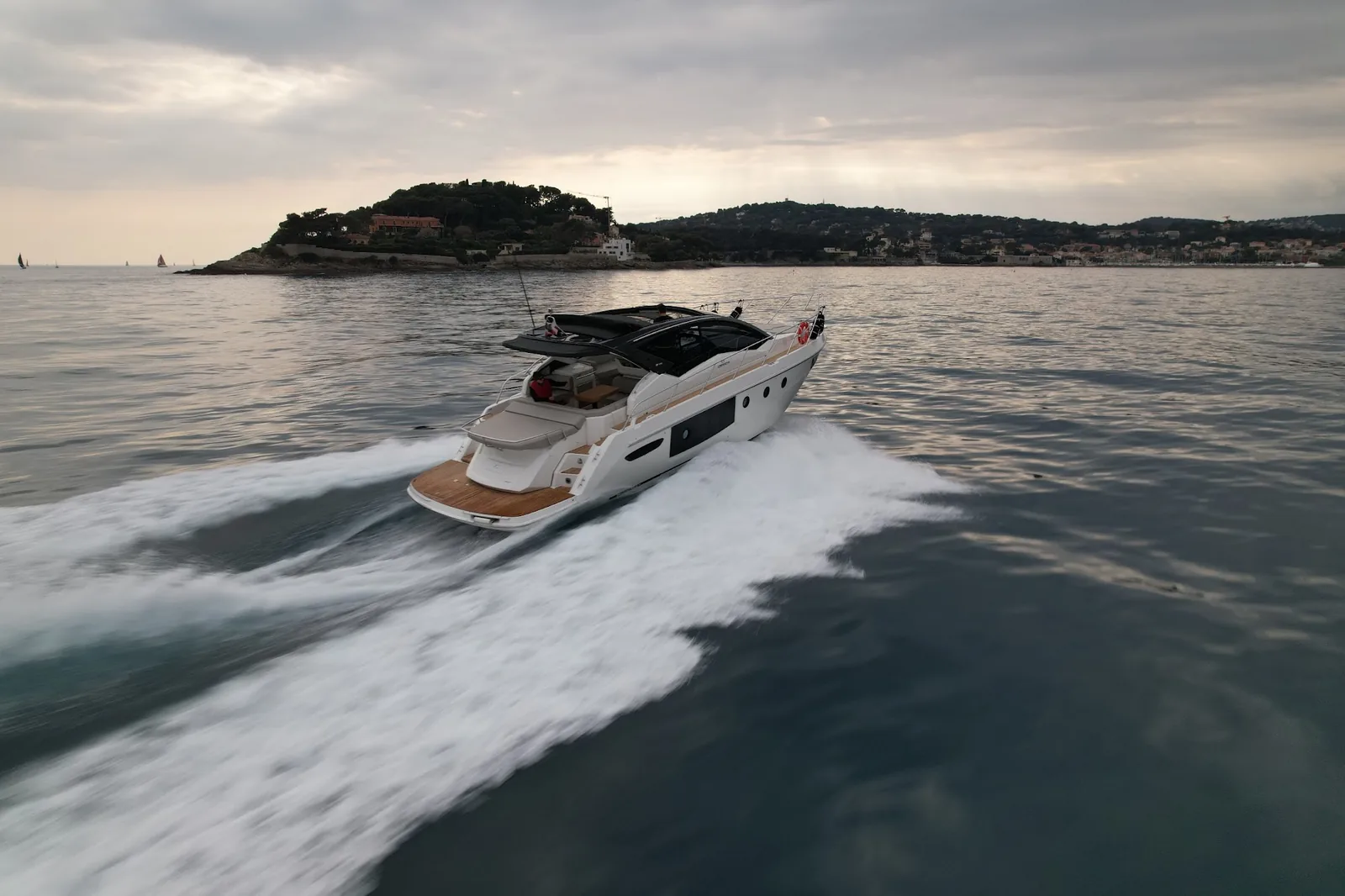 CRANCHI 44 – Yacht 14.02 m – Image n°1