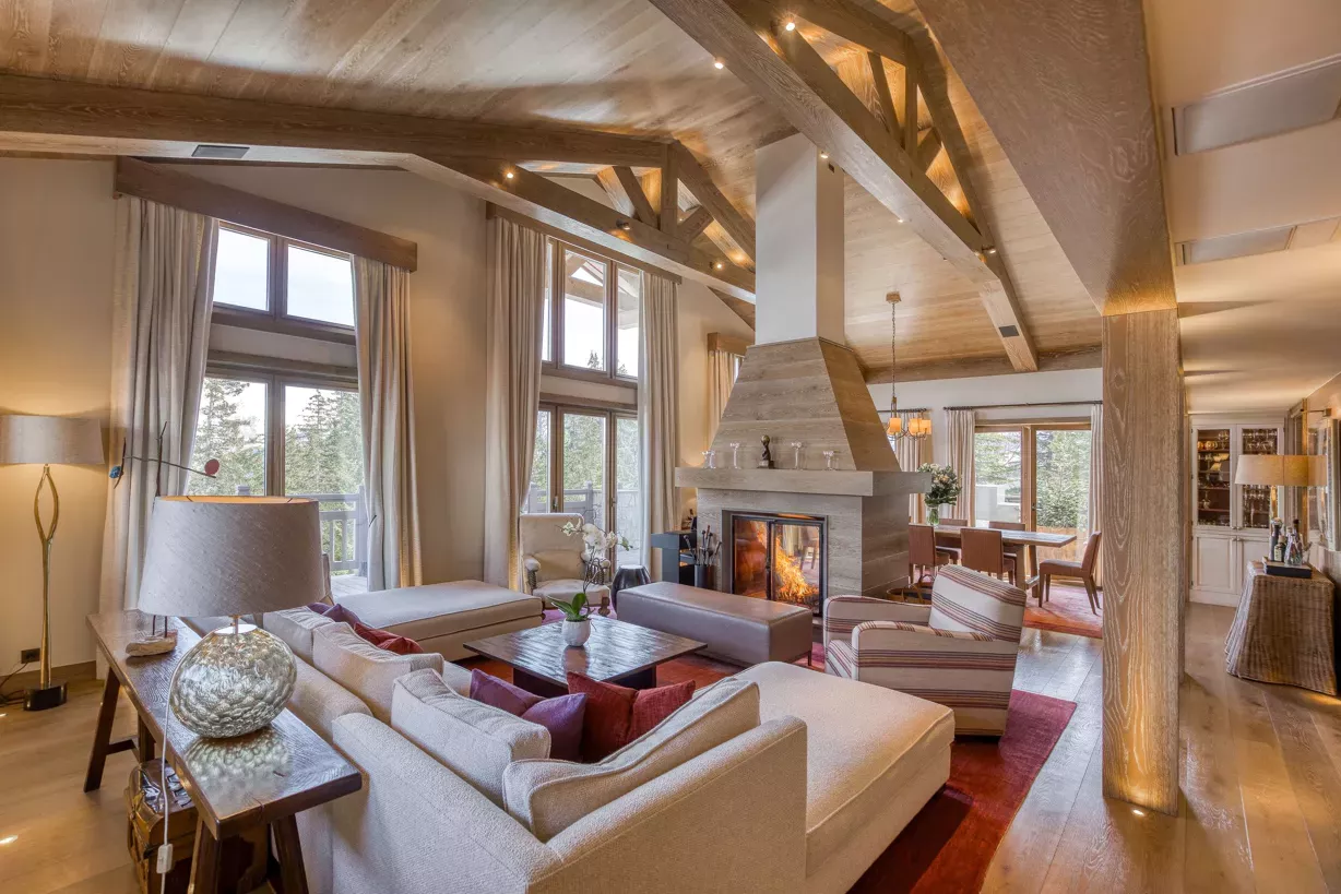 Chalet Shemshak – Iconic Ski-in Ski-out Chalet in Courchevel 1850 – 400 m² – Courchevel 1850 – Image n°1