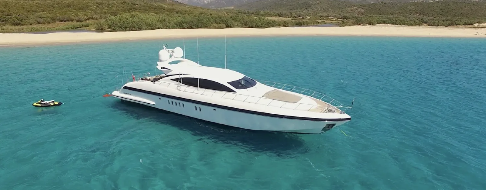 MANGUSTA MANGUSTA 72 – Yacht 21.95 m – Image n°1