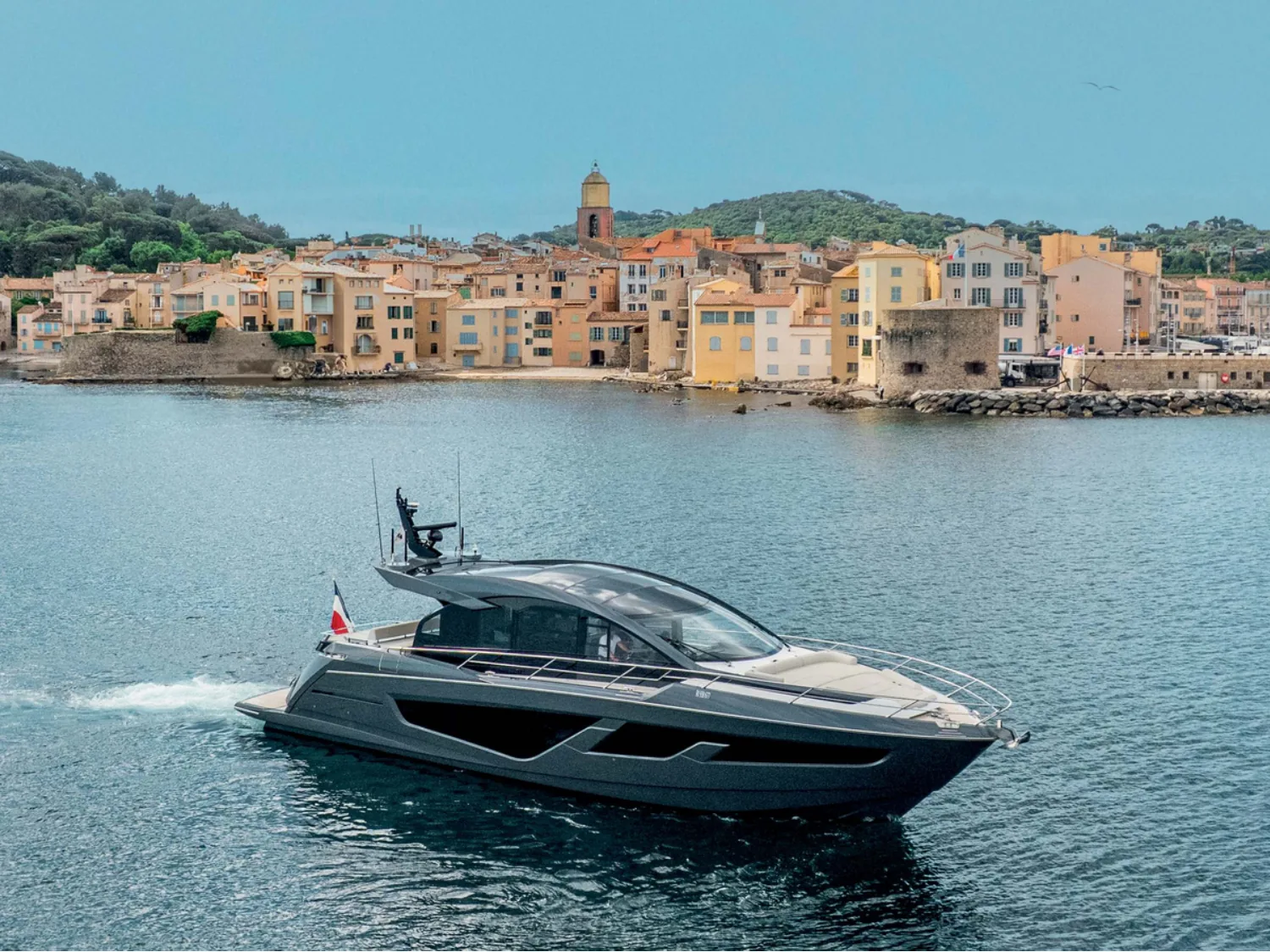 SUNSEEKER PREDATOR 65 – Yacht 20 m – Image n°1