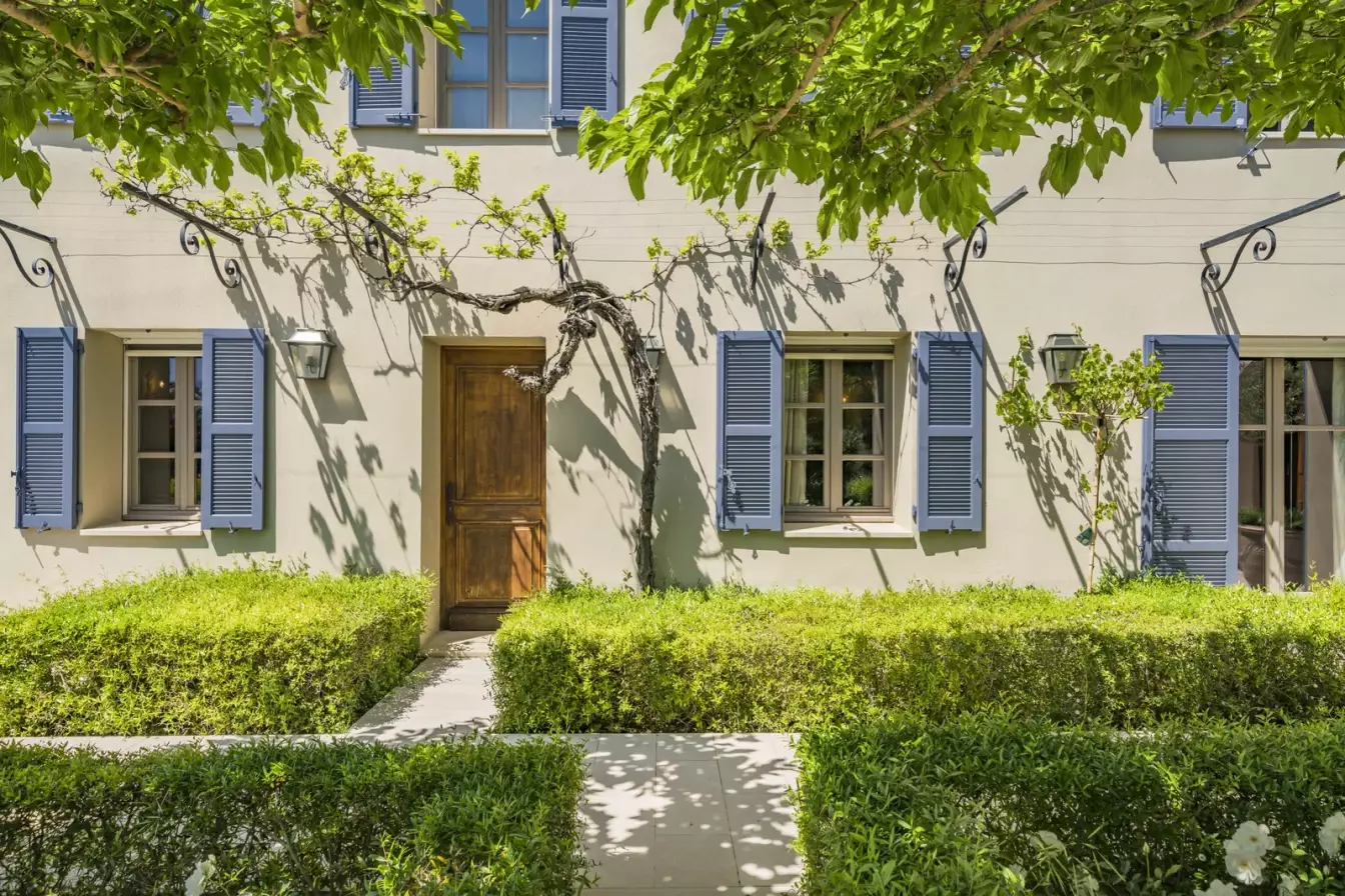 Villa Jasmine (ferme Blanche) – 600 m² – Cap d'Antibes – Image n°1