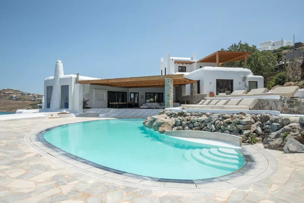 Villa Lumina – Waterfront Luxury Villa in Mykonos – 535 m² – Mykonos – Image n°1