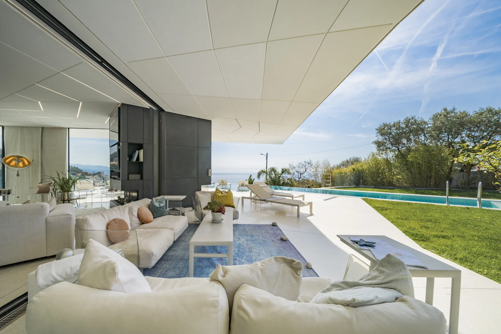 Villa Octopussy – 460 m² – Autour de Monaco – Image n°1