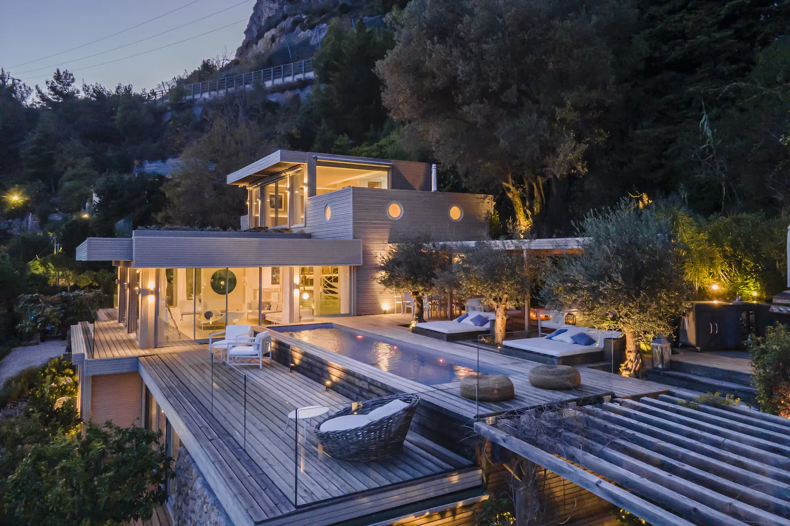 Villa Scarlett – 350 m² – Autour de Monaco – Image n°1